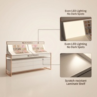 Vitrine d'îlot central autoportante de luxe moderne pour cosmétiques avec éclairage LED pour centre commercial