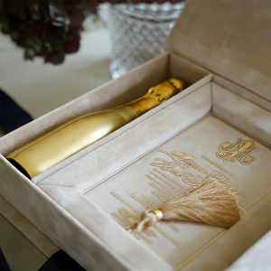 Boîte d'emballage de luxe personnalisée en velours pour <span class=keywords><strong>champagne</strong></span>, avec carte dorée et gland, couvercle à charnière, coffret cadeau pour bouteille de <span class=keywords><strong>champagne</strong></span> - Product Image 1