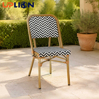 Chaise de bistrot française d'extérieur Uplion en aluminium, aspect bambou, rotin PE, empilable, pour café en plein air