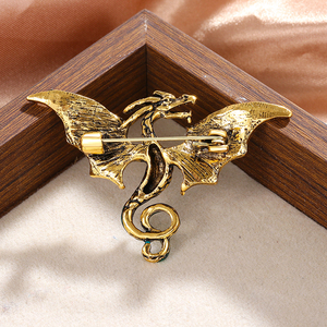 YINI Fabricant Personnalisé Vibrant Écologique En Alliage De Zinc Strass Incrusté Résine Dragon Broche Fantaisie Bijoux pour Cosplay - Product Image 6