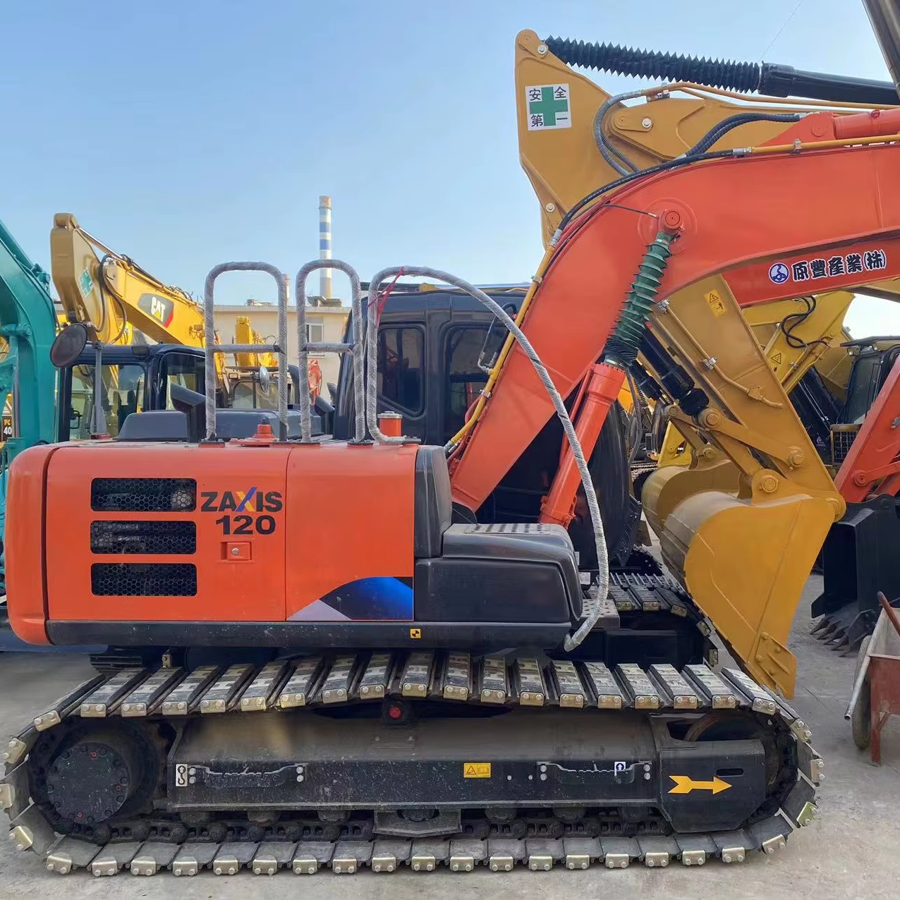 High Quality Used Hitachi Zx120 Excavator Machine 12 Ton Middle Size With Isuzu Engine & Gearbox Core Components