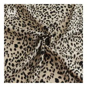 WI-D01 100% polyester 110gsm SPH diamant chanvre crêpe tissu animal léopard imprimé motif