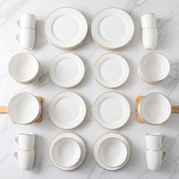 Service de table en céramique blanche avec bordure dorée de luxe, assiettes et bols en porcelaine haut de gamme, ensemble de 16 pièces pour mariage et cadeau