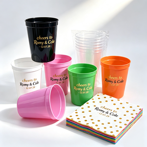 Gobelets de stade personnalisés en plastique PP 12oz 500ml 16oz pour fête, pique-nique, mariage, vacances, Noël avec nom et initiales imprimés sur la serviette - Product Image 1