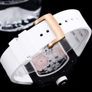 Montre mécanique multifonctionnelle sophistiquée à squelette tourbillon en carbone, idéale pour les célébrations VIP équestres et les vacances - Product Image 6