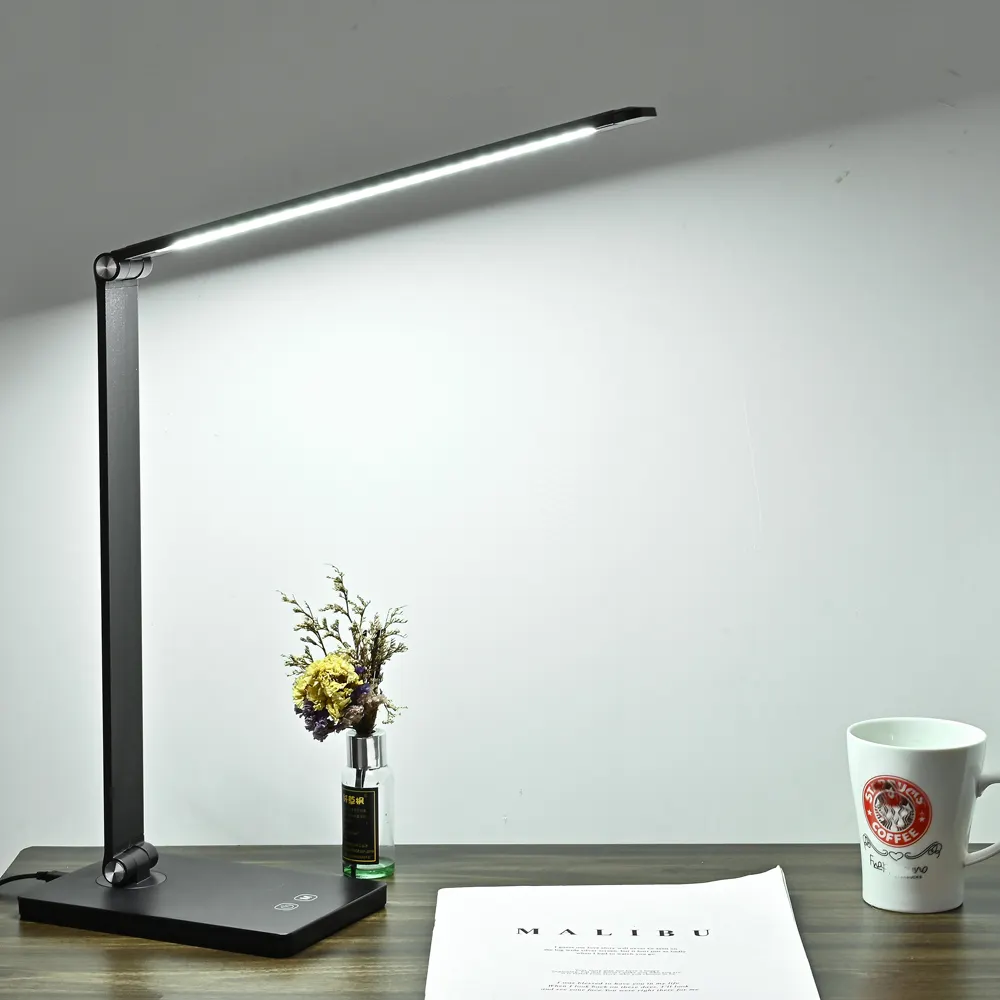 Precio de fábrica Lámparas de mesa LED plegables flexibles Luz de escritorio de estudio de lectura regulable