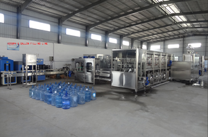 Machine <span class=keywords><strong>de</strong></span> lavage/remplissage/scellage entièrement automatique pour bidons d'eau <span class=keywords><strong>de</strong></span> 20 litres, pour ligne <span class=keywords><strong>de</strong></span> production d'eau, <span class=keywords><strong>de</strong></span> jus et <span class=keywords><strong>de</strong></span> boissons - Product Image 3