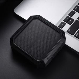 Batería de polímero de cuatro hilos de 10000 mAh para teléfono móvil, banco de energía solar de carga de emergencia, venta caliente de fábrica personalizada - Product Image 5