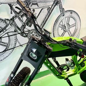 Vélo électrique 1500W 1200Wh (52V 24Ah) Batterie au lithium moyeu arrière sans balais Moto électrique haute vitesse Pneus spécifiques - Product Image 2