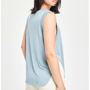 Débardeur de sport ample et léger pour femme, sans manches, avec fentes latérales et ourlet incurvé, idéal pour le yoga, la course et l'entraînement – Vente en gros - Product Image 4