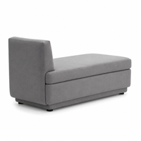 Canapé scandinave courbé une place, style crème minimaliste, moderne et épuré, pour salon, petit appartement, villa, ou réception de salon de beauté
