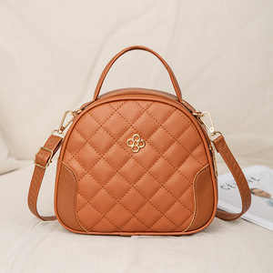 Shell Shaped Women's <b>Handbag</b> <b>Medium</b> Size Quilted Crossbody Bag For Daily Use - Product Image 4