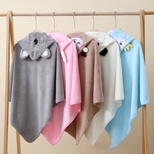 Toalla y Bata de Baño para Bebés de Coral Fleece con Diseño de Animales de Dibujos Animados para Uso en el Baño - Product Image 2