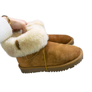 <span class=keywords><strong>Bottes</strong></span> d'hiver chaudes et imperméables pour femmes, lot mixte <span class=keywords><strong>de</strong></span> chaussures d'<span class=keywords><strong>occasion</strong></span> en gros, prix équitable, stock en vrac - Product Image 3