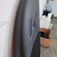 Kit d'hydrofoil en fibre de carbone unisexe Kinma 2026, ailes avant d'hydrofoil pour le surf avec logo personnalisable, modèle de planche pour les eaux océaniques