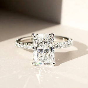 Bague en or 10 carats avec diamant radiant de laboratoire CVD de 3 carats, design personnalisé haut de gamme, pour femmes, bijoux fins pour mariage - Product Image 1