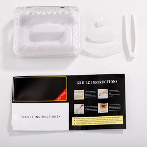 ฮิปฮอป ฟางกริลล์ซ โกลด์ ไมโคร อินเซิร์ท ชิลด์ ช็อป รูปทรงโล่ห์ สำหรับทุกเพศ ใส่ได้ทุกวัน - Product Image 3