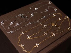 Collar de Mariposa de Oro de 18K con Diamantes de Laboratorio, Diseño Delicado y Apilable, Gema Libre de Conflictos, Joyería Minimalista para Mujer - Product Image 3