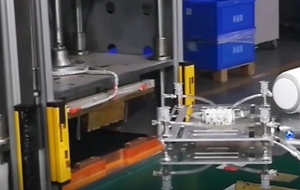 Bras de robot collaboratif pour le serrage de vis - Product Image 6