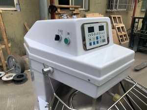 Machine à pétrir la pâte à pain en <span class=keywords><strong>spirale</strong></span>, pétrin en <span class=keywords><strong>spirale</strong></span>, machine à pétrir la farine, matériel de boulangerie industrielle - Product Image 2