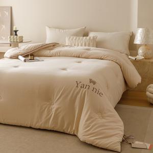 <span class=keywords><strong>Couette</strong></span> en coton à fibres longues 300T Remplissage en laine australienne <span class=keywords><strong>Couette</strong></span> <span class=keywords><strong>chaude</strong></span> Absorption d'humidité Literie textile pour hôtel <span class=keywords><strong>et</strong></span> maison - Product Image 5