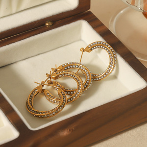 ต่างหูเพชรรูปตัวยู 18k ชุบทอง สแตนเลสสตีล สำหรับผู้หญิง สวมใส่ได้ทุกวัน TE6602 - Product Image 2