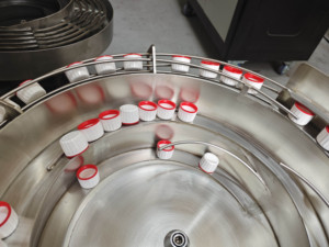 Tampão De Garrafa Sistema De Alimentação De Linha De Embalagem Automática Alimentador De Bacia Vibratória Alimentadores Vibratórios para Tampa De 32mm - Product Image 4