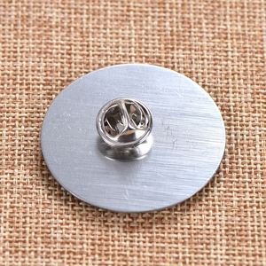 Pin Personalizado con Logotipo para Souvenir, Económico y en Oferta - Product Image 2