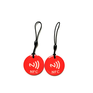 NFC 열쇠 고리 RFID 13.56MHZ NFC 라벨 35mm 원형 에폭시 카드 144 바이트 방수 N-Tag213