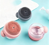 Brosse de bain pour chien avec distributeur de savon, poils en silicone, outil de toilettage et de massage de luxe pour chiens à poils longs, pour la salle de bain