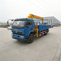 Grue montée sur camion de 7 tonnes, hauteur de levage maximale de 15 m, rotation hydraulique à 360 degrés, grue mobile de construction