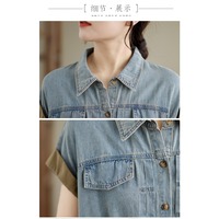Nouvelle Robe Chemise en Jean Bleu Pâle pour Femme, Manches Courtes Raglan, Bordure Contrastante, Poches à Rabat, Tissu Fin et Doux, Style Chic – Collection Été 2026 (Vente en Gros)