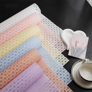 <span class=keywords><strong>2023</strong></span> nuevo estilo 51CM * 51cm guipur encaje floristería papel en relieve flor impresión flor papel de regalo papel de moda - Product Image 3