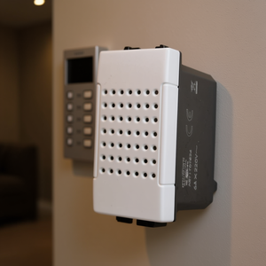 Timbre Blanco 6A X 220V Compatible con el Sistema de Intercomunicación Living International - Product Image 3