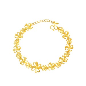 <span class=keywords><strong>24</strong></span> <span class=keywords><strong>carats</strong></span> plaqué <span class=keywords><strong>or</strong></span> quatre feuilles creux fleur <span class=keywords><strong>bracelet</strong></span> femmes laiton givré voiture fleur mode main bijoux en gros - Product Image 4