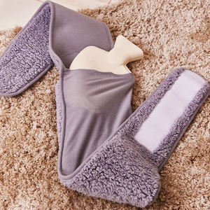 Chauffe-mains anti-douleur Petit sac à eau chaude en caoutchouc PVC de 1000ml Bouteille d'eau chaude avec <span class=keywords><strong>ceinture</strong></span> - Product Image 4