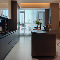 Meubles de cuisine modulaires intelligents écologiques noir et blanc avec charnières – Design de luxe personnalisé avec îlot, évier et robinet RTA