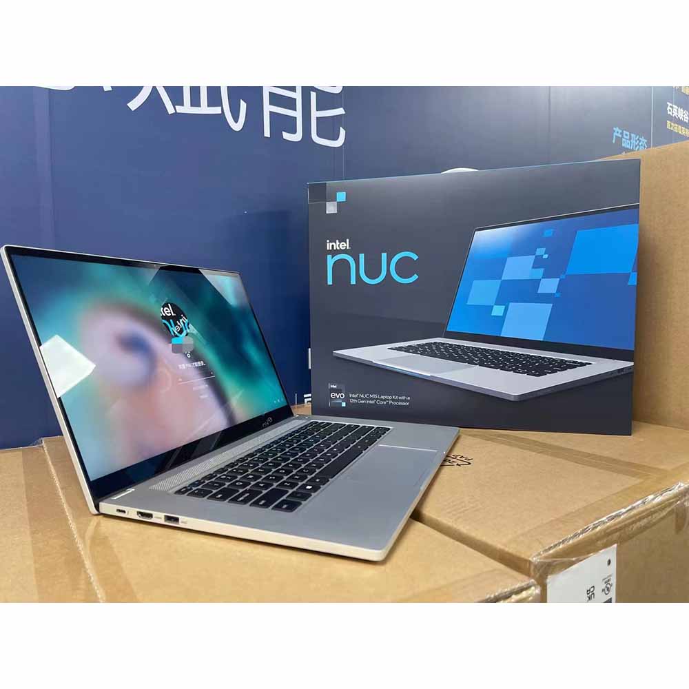 Intel NUC M15 Laptop Kit - 11th Gen CPU, 15.6
