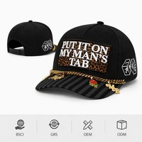 Gorra de Béisbol con Bordado 3D de Logotipo Personalizado, Gorra Snapback Rosa a Rayas con Dijes de Cadena Dorada, Parche con Estampado de Leopardo, Gorras de Lujo OEM
