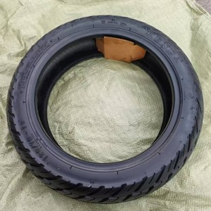 Pneus de moto de haute qualité en gros 120/70-12, antidérapants et résistants à l'usure, pneus Kenda sans chambre à air GY6150 120/70-12 de marque - Product Image 2