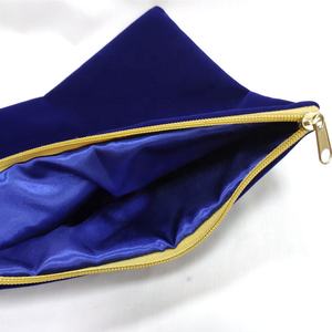 Personalized big blue <span class=keywords><strong>velvet</strong></span> lined Satin pouch zipper with embroidery Logo - Product Image 2