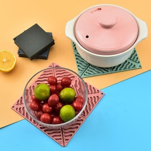 Wholesale Household Silicone Tableware <b>Heat</b> Insulating Pad Silicone Placemat for Dining Table Foldable Square <b>Coaster</b> - Product Image 6