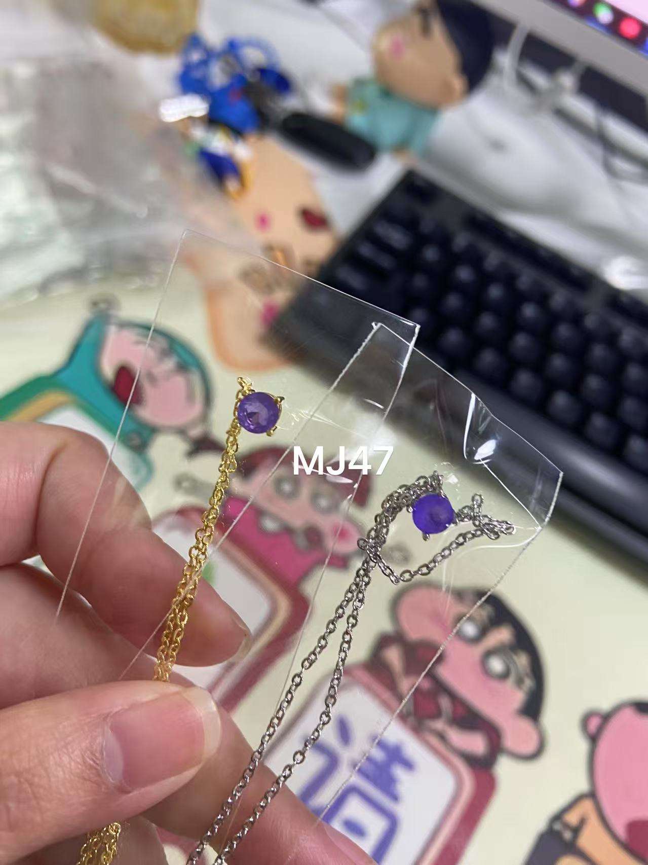 MJ47 - White Gold Plated