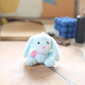 Boneka mewah kelinci duduk kecil, gantungan kunci kelinci lembut dengan liontin Tag Hati cinta untuk Hari Valentine dan Natal - Product Image 6