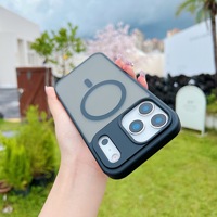 Coque de téléphone antichoc TPU PC Skin Feel Grand trou aimant fort pour Iphone 17 Pro 17 Air