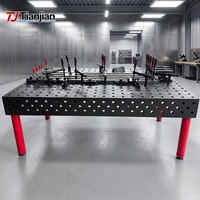 Table de soudage 3D en fonte nitrurée D28 de haute précision pour la production de soudure automobile sur cadre métallique