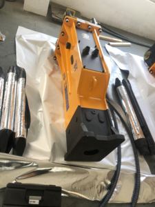 Martillo Hidráulico Silencioso SOOSAN SB81, Nuevo Tipo de Caja, para Excavadoras Pesadas de 18-26 Toneladas, para Trabajos de Demolición y Construcción - Product Image 6