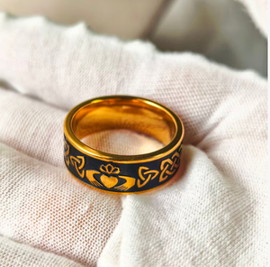 Dainty 18K Gold Plated Two Tone <strong>Claddagh</strong> <strong>Ring</strong> 316L Stainless Steel Irish Celtic Knot Band Finger <strong>Rings</strong> for Women <strong>Men</strong> - Product Image 1