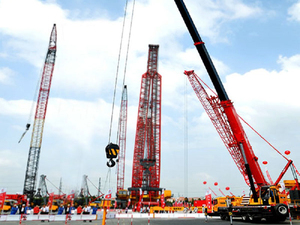 Grue de chantier mobile compacte STC800 80 tonnes avec levage hydraulique et capacité de 80 tonnes - Product Image 2