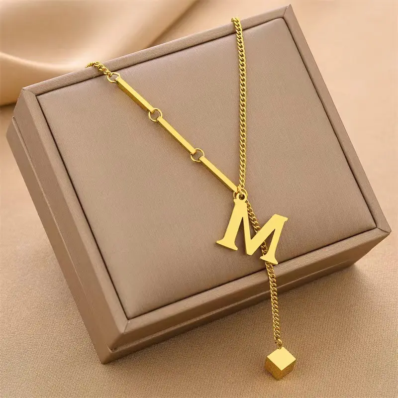 Colar com pingente de letras em aço inoxidável 18K ouro 26 borla joia com alfabeto da moda feminina